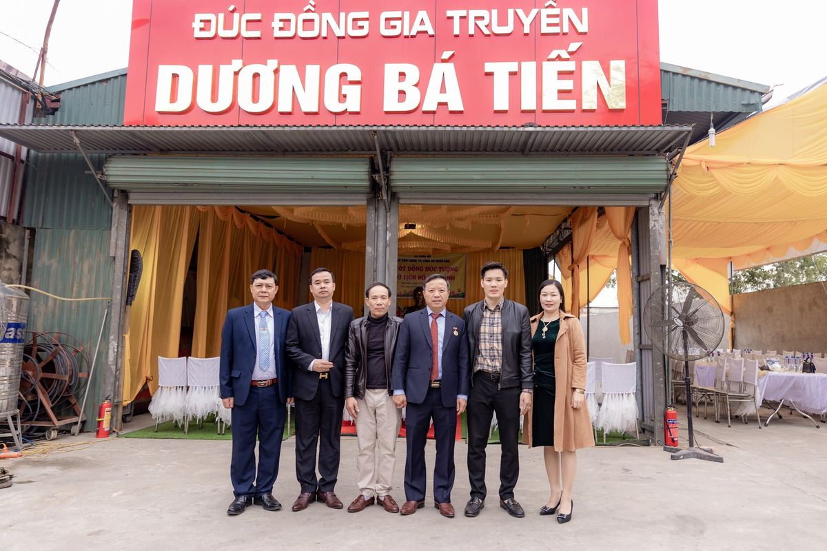 Đúc Tượng Chủ Tịch Hồ Chí Minh Bằng Đồng Tại Học Viện Chính Trị - Ảnh chi tiết 5