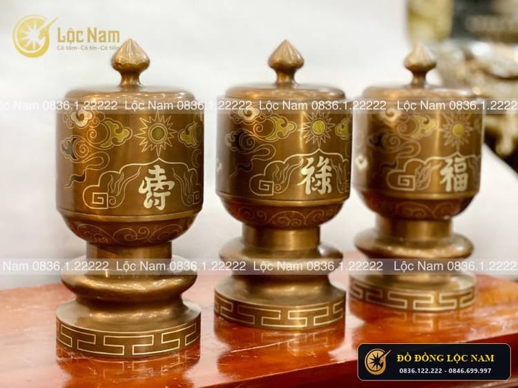 Đài nước bằng đồng