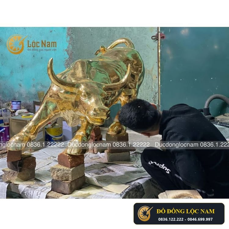 Tượng Trâu Phong Thuỷ Bằng Đồng Dát Vàng