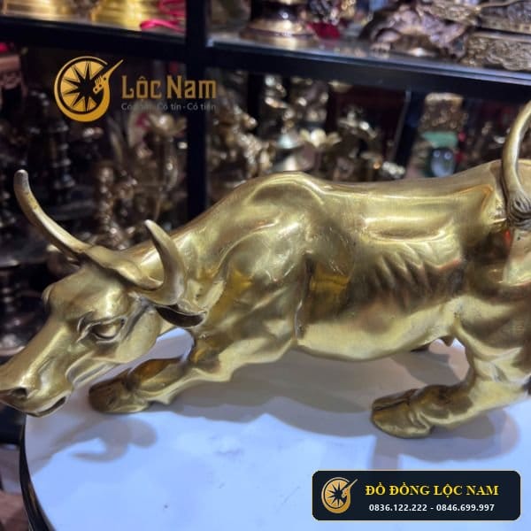 Tượng Trâu Phong Thuỷ Bằng Đồng Dáng Trâu Trọi