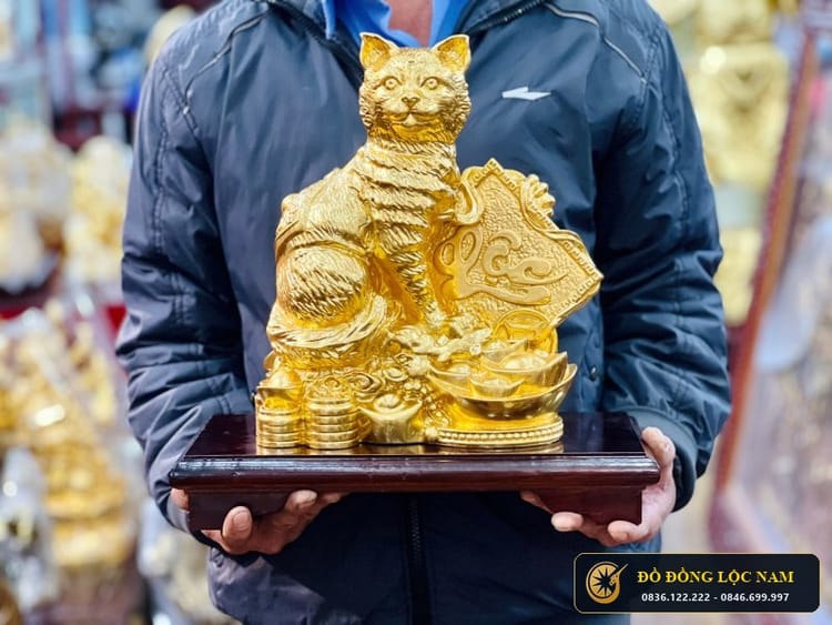 Tượng Mèo Tài Lộc Bằng Đồng Dát Vàng 9999