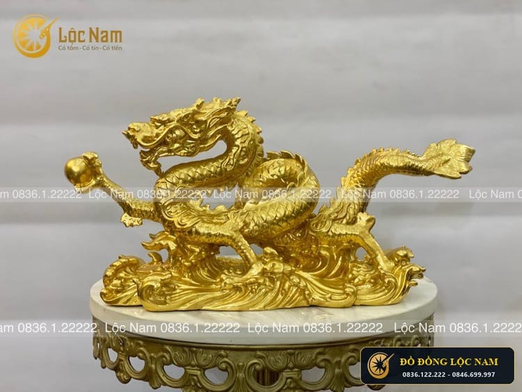 Tượng Rồng Cuộn Nhả Ngọc Bằng Đồng Mạ Vàng Dài 30cm