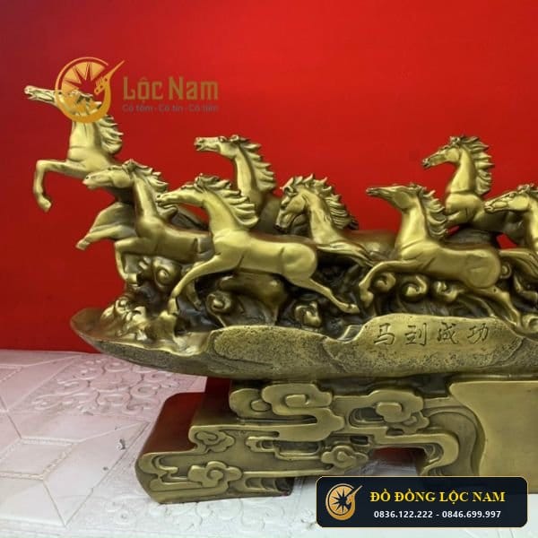 Tượng Bát Mã Truy Phong Cao 35 Dài 56 Ngang 15 Nặng 10kg