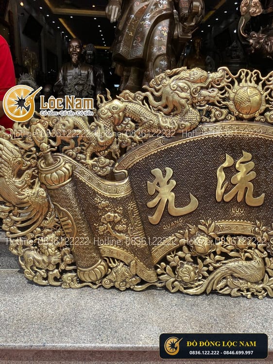 Bộ Cuốn Thư Câu Đối Đồng Vàng Giả Cổ 1m76 góc chụp 2