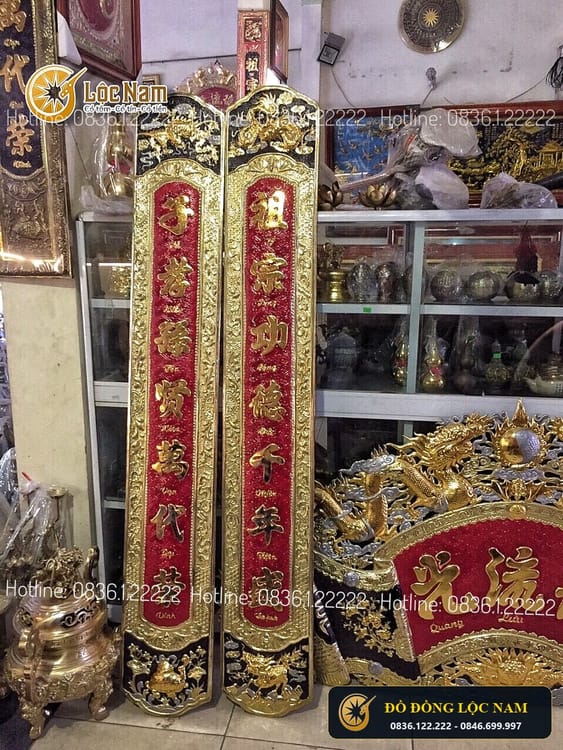 Bộ Cuốn Thư Câu Đối Đồng Vàng Mạ Tam Khí 1m97 góc chụp 2