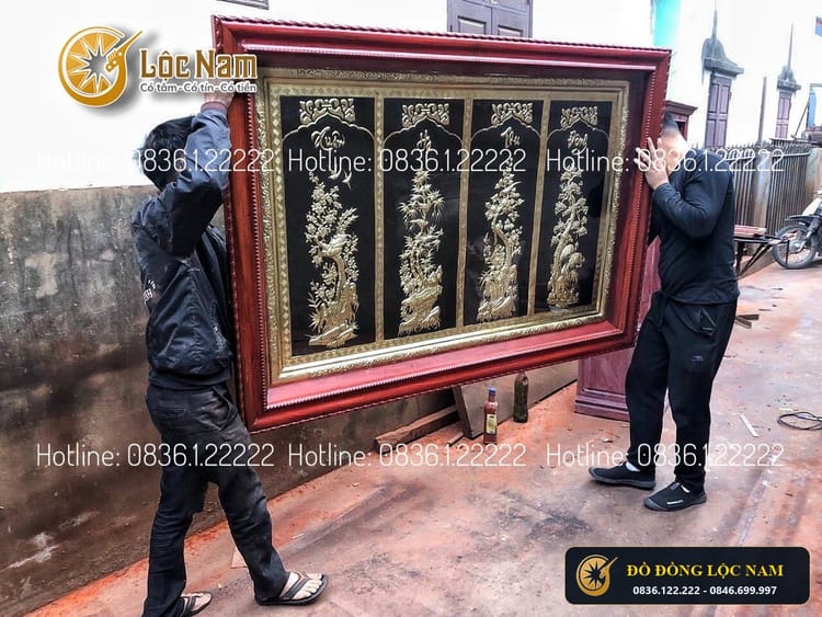 Bộ Cuốn Thư Câu Đối Tranh Tứ Quý Bằng Đồng Khung Gỗ 1m55 góc chụp 2