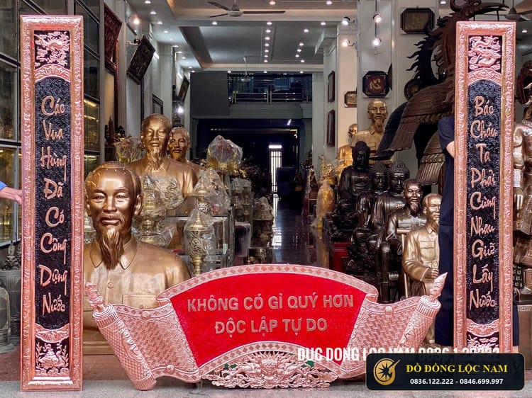 Cuốn Thư Câu Đối Đồng Đỏ Không Có Gì Quý Hơn Độc Lập Tự Do