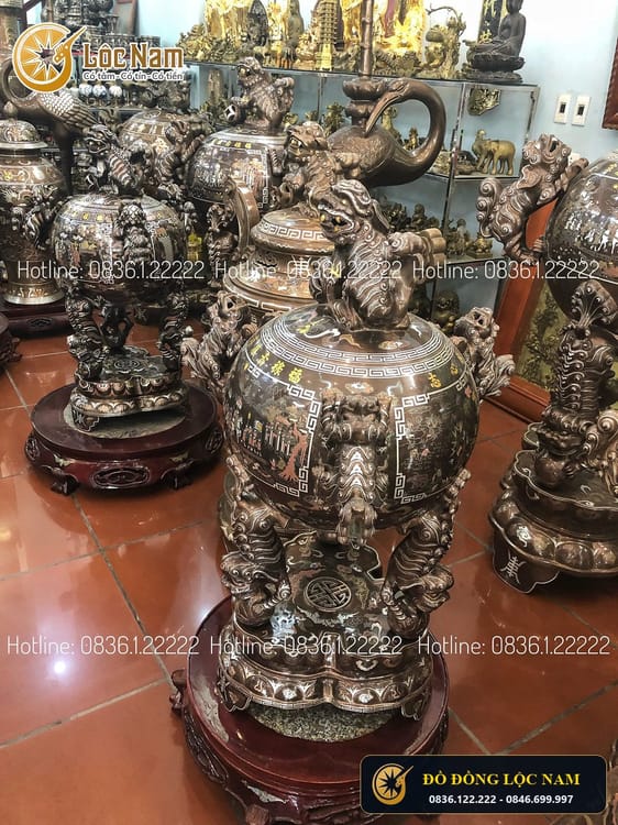 Đỉnh Cầu Thất Lân Cao 1m35 Bằng Đồng Khảm Ngũ Sắc góc chụp 1