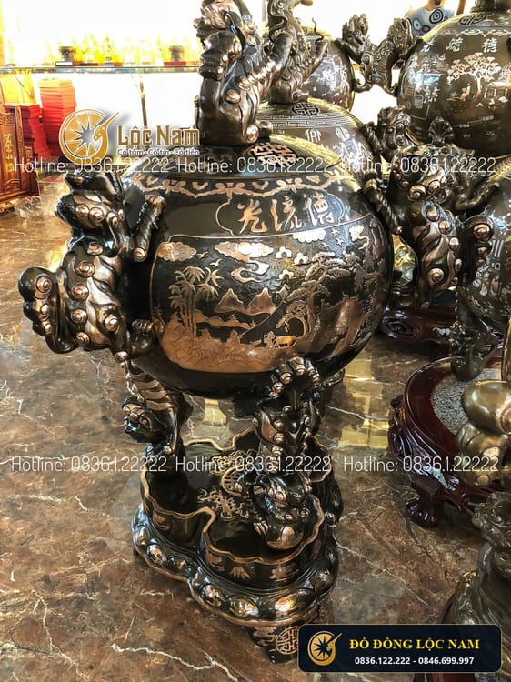 Đỉnh Thất Lân 1m2 Bằng Đồng Đỏ Cao Mau góc chụp 1