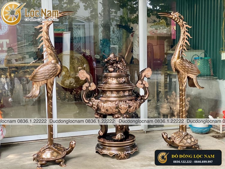 Đỉnh Thờ Đồng Đỏ Song Long Chầu Nguyệt Cao 1m5
