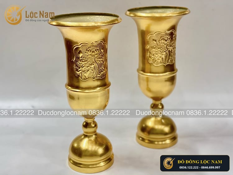 Ống Hương Bằng Đồng Dát Vàng 24K Cao 30cm góc chụp 1