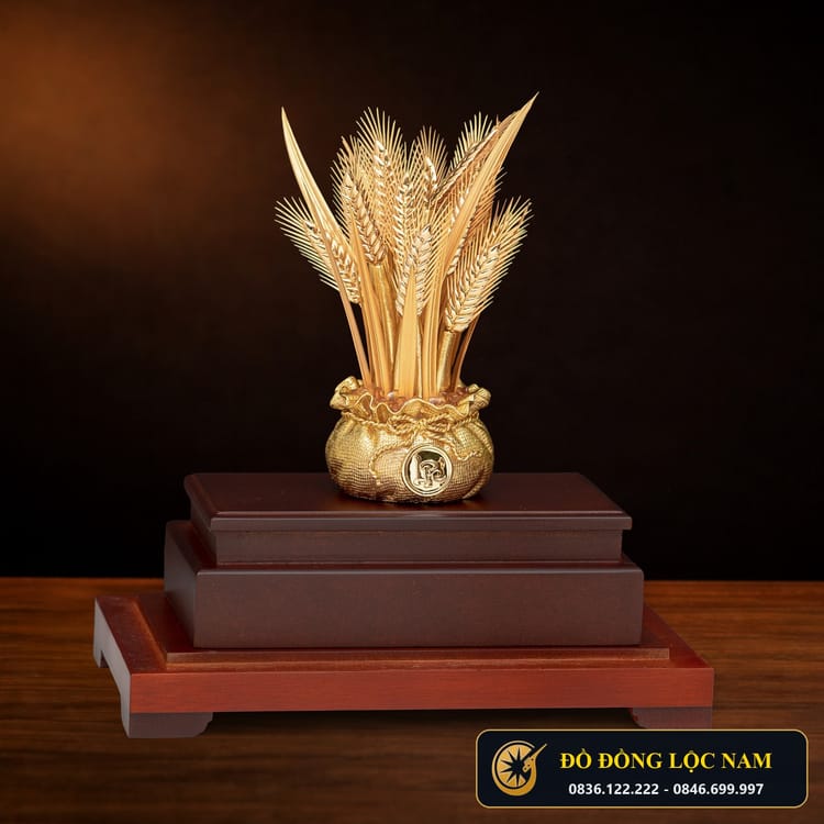 Hũ Lúa Tài Lộc Phong Thủy Mạ Vàng 24K góc chụp 1