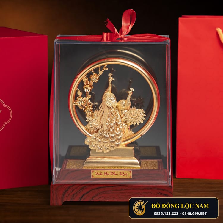 Biểu Trưng Tròn Chim Công Uyên Ương Mạ Vàng 24K