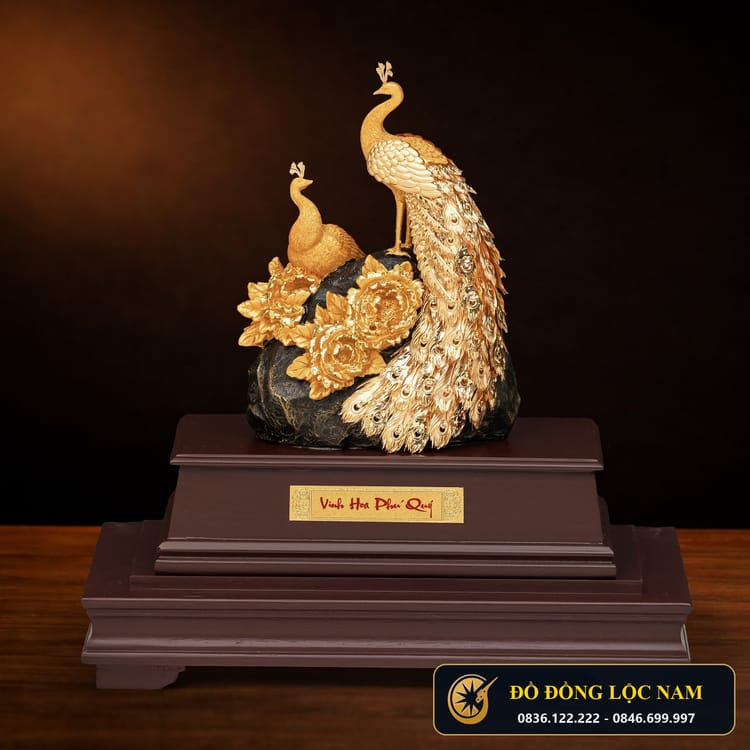 Mô Hình Chim Công Khổng Tước Dát Vàng 24K Để Bàn