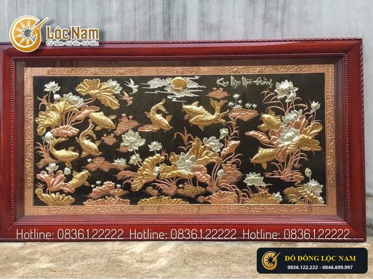 Tranh Cửu Ngư Hoa Sen Bằng Đồng Dát Vàng Nền Đen Tinh Xảo