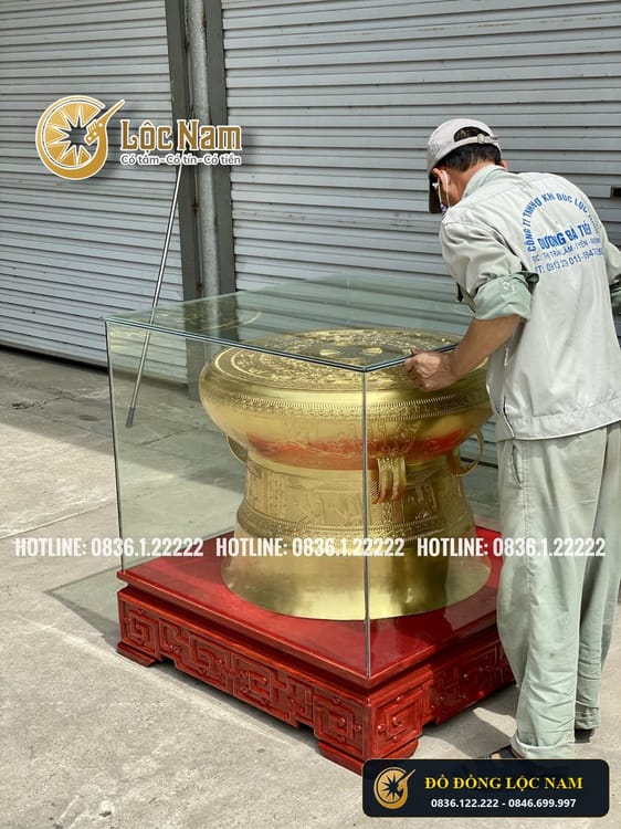 Qua Trống Đồng Duong Kinh 60 Dát Vàng 9999 Hoa Văn Sac Net góc chụp 1