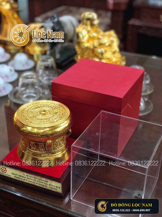Quả Trống Đồng Mạ Vàng - Quà Tặng Lý Tưởng Cho Doanh Nghiệp