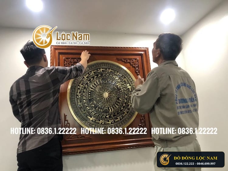 Tranh Mặt Trống Đồng O Duong Kinh 70cm Khung Gỗ Gụ góc chụp 1