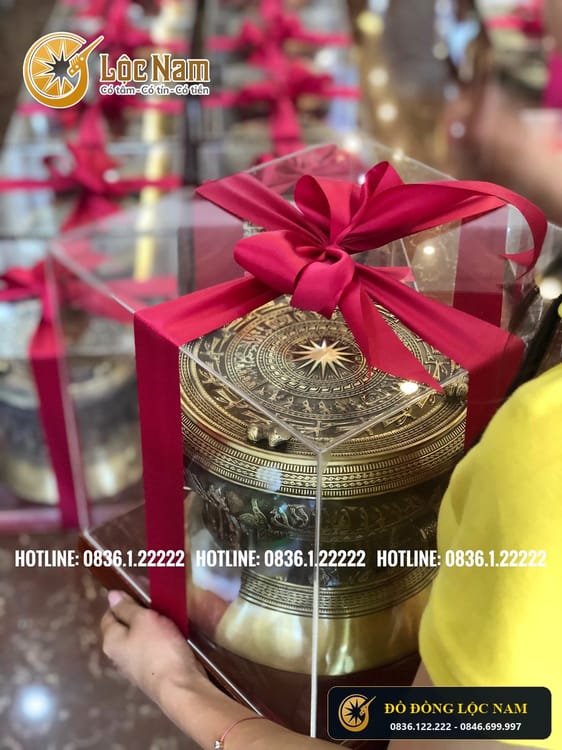 Trống Đồng Kich Thuoc 25 Qua Tang Cao Cap góc chụp 2
