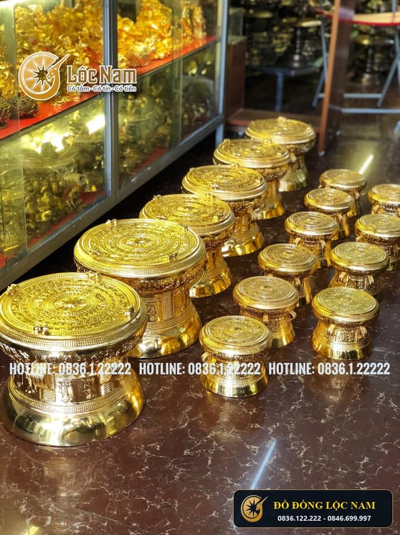 Trống Đồng Mạ Vàng Qua Tang Sangtrong góc chụp 1