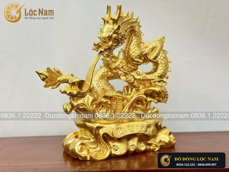 Tượng Rồng Phong Thủy Nhả Tiền Bằng Đồng Cao 40cm Dát Vàng 24K góc chụp 1