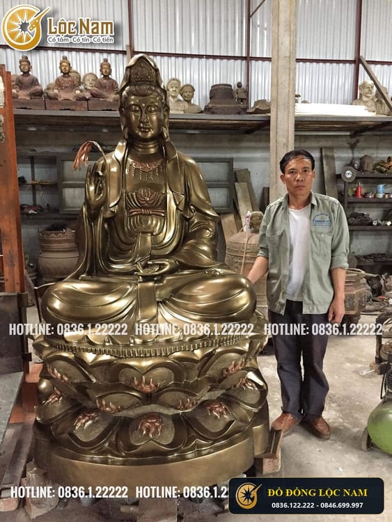 Tượng phật bà quan âm cao bằng đồng cao 1m8 lắp đặt tại chùa