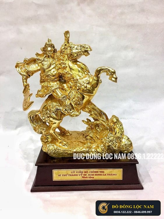 Tượng quan công cưỡi ngựa quà tặng bằng đồng