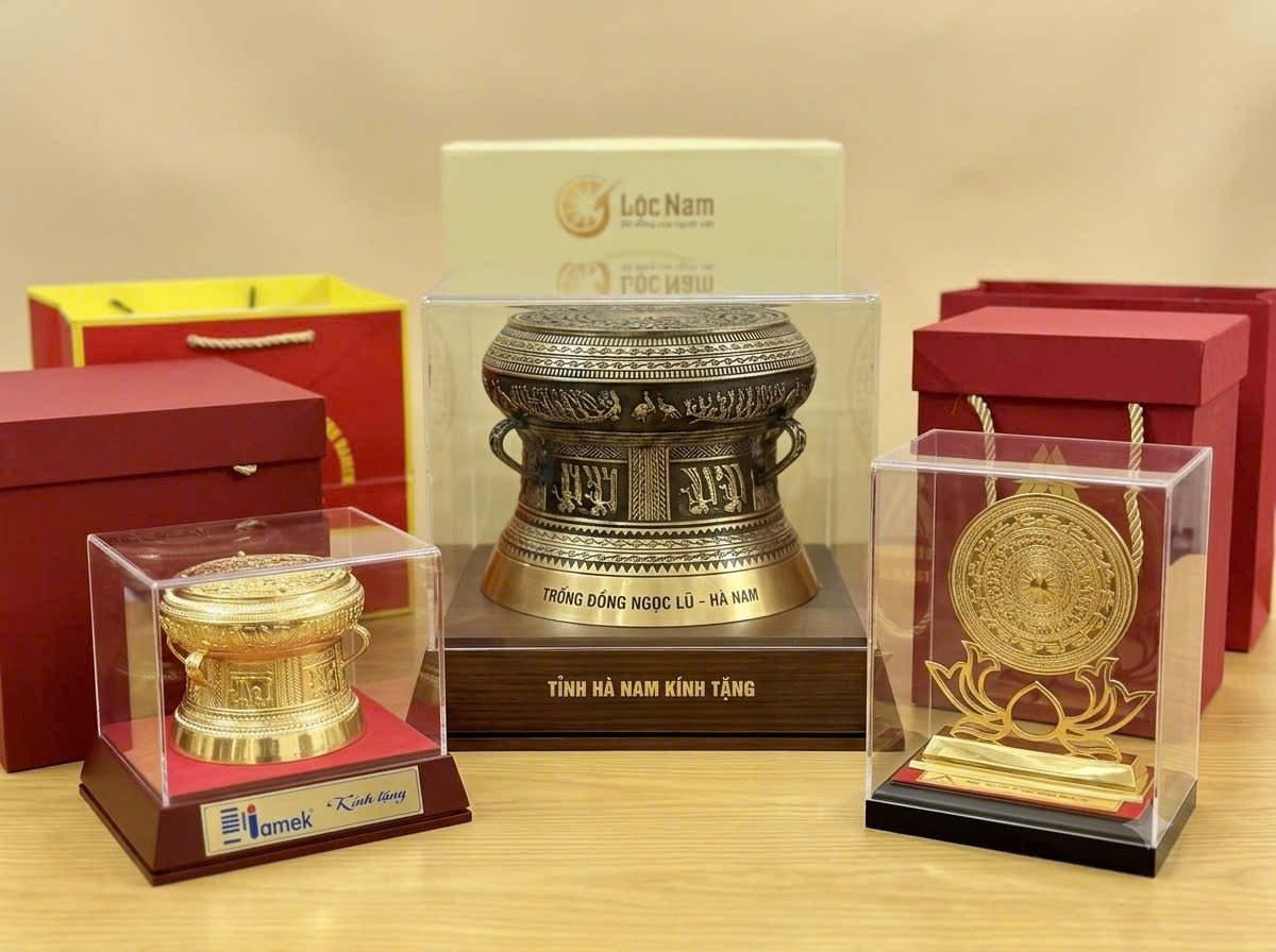 Trống đồng lưu niệm & Quà tặng mạ vàng